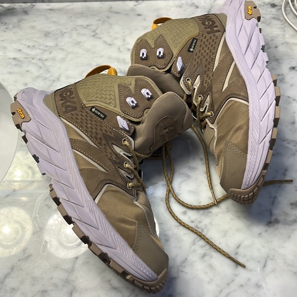 Hoka Anacapa Mid Gore TEX Hiking Boots NEW 9.5 - Picture 6 of 15